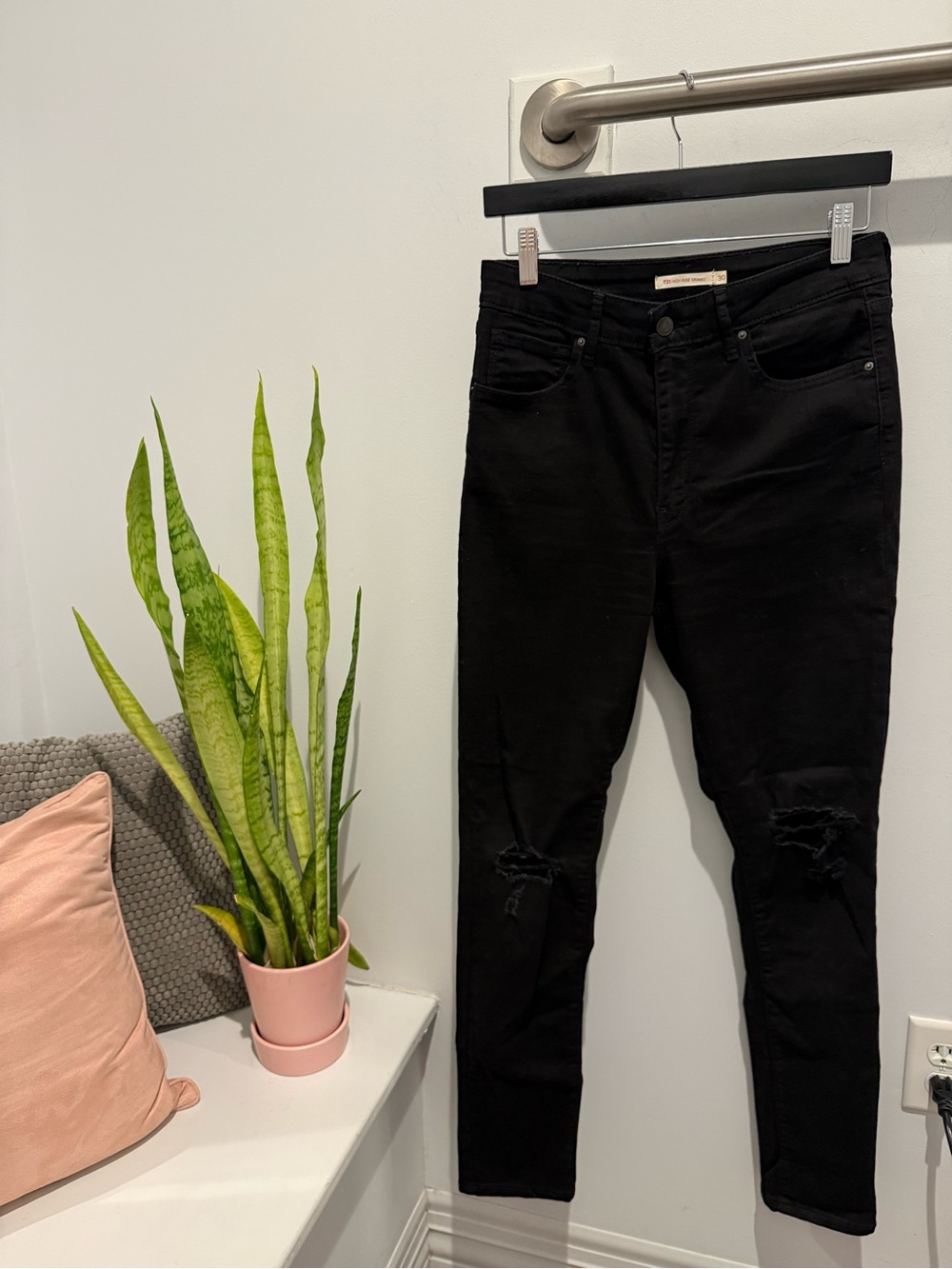 Levi's 721 High Rise Skinny Black Jeans